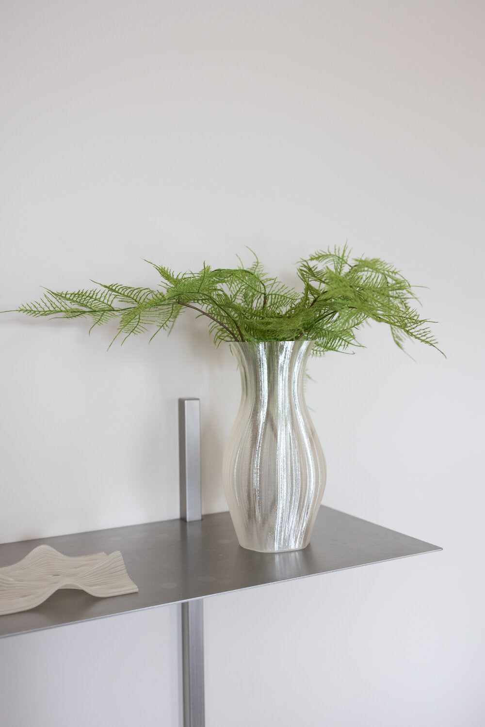 Bloom vase, Ivory - H30 cm.